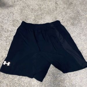 Black under Armour shorts fitted size medium